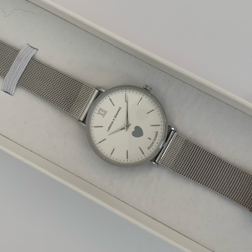 BNIB Silver Jilly Box Jillian Harris x Larsson & Jennings Watch - Picture 4 of 6